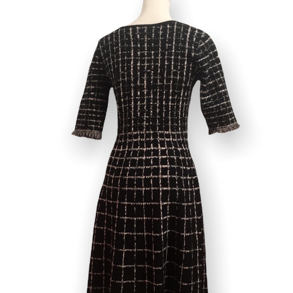 Taylor Dress - Picture 2 of 9